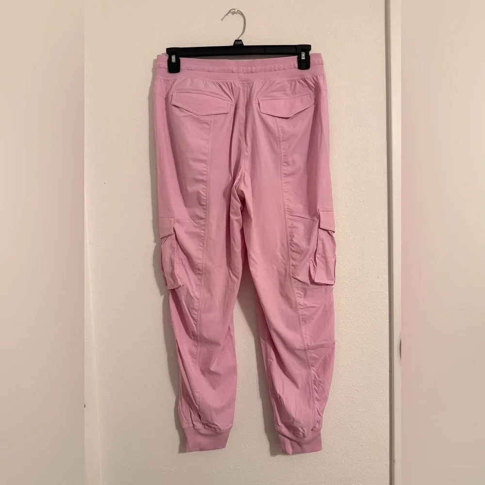 Lululemon Dance Studio Relaxed Fit Mid Rise Cargo Pants